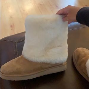 Like NEW- Adorable on! Worn once.